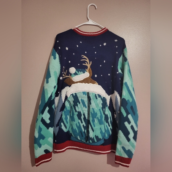 Stylish Deer Sweater - Multicolor - Picture 2 of 3